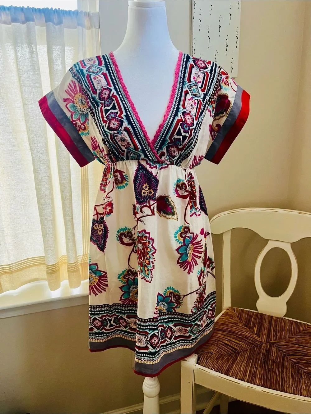 Bohemian Floral V-Neck Mini Dress; Size Small. 100% Cotton; length 32 inches